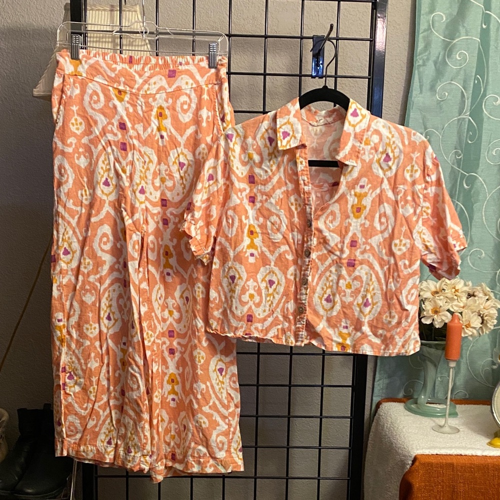 Christian Siriano Peach and White Patterned Top and pants